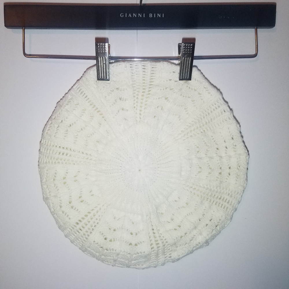 White Knit Beret NWOT